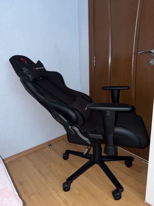 Геймърски стол genesis Nitro 550 G2