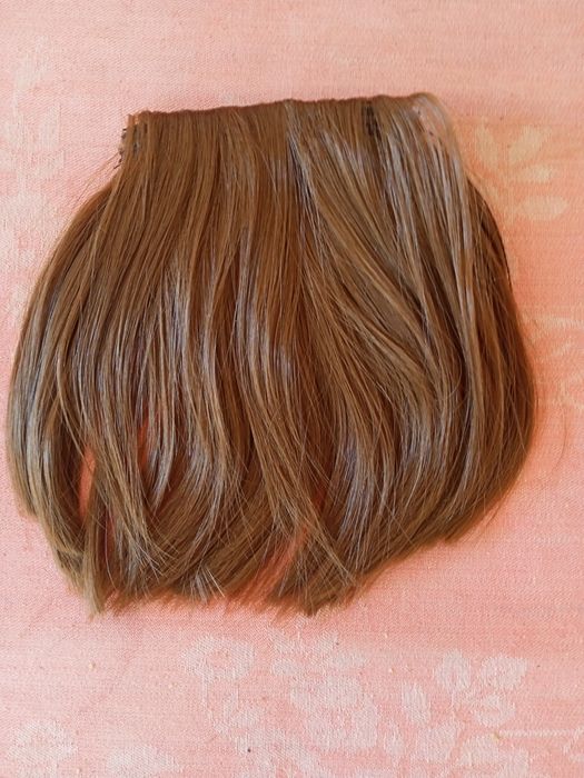 Изкуствени екстеншъни за коса