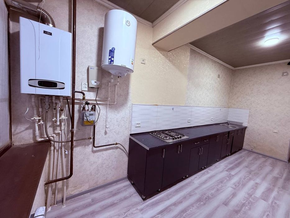 Uy  sotiladi  Navoiy shahri