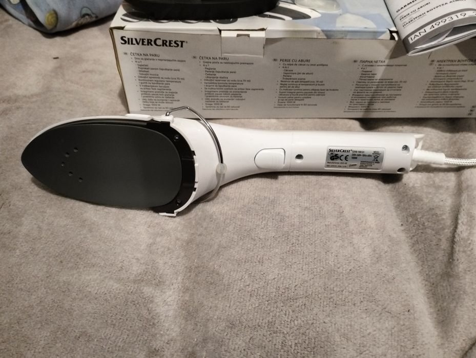 Fier de calcat cu aburi