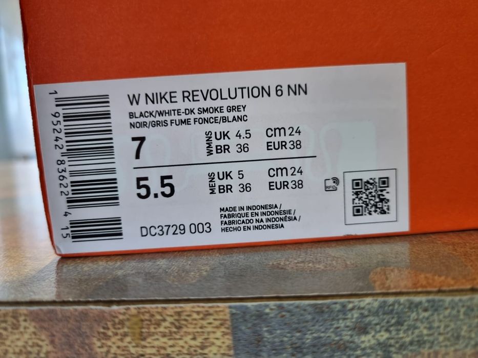 Кроссовки nike revolution 6