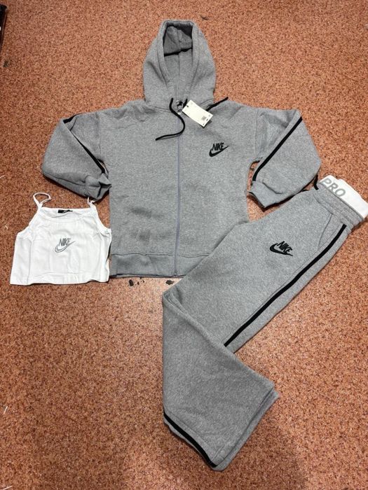 Compleu nike dama