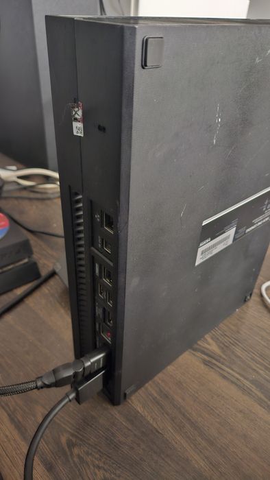 Xbox one с оригинална кутия и безжичен джойстик