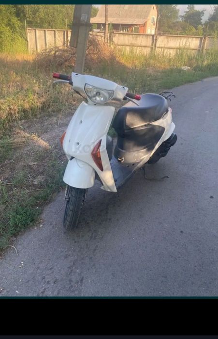 Продам скутер Suzuki