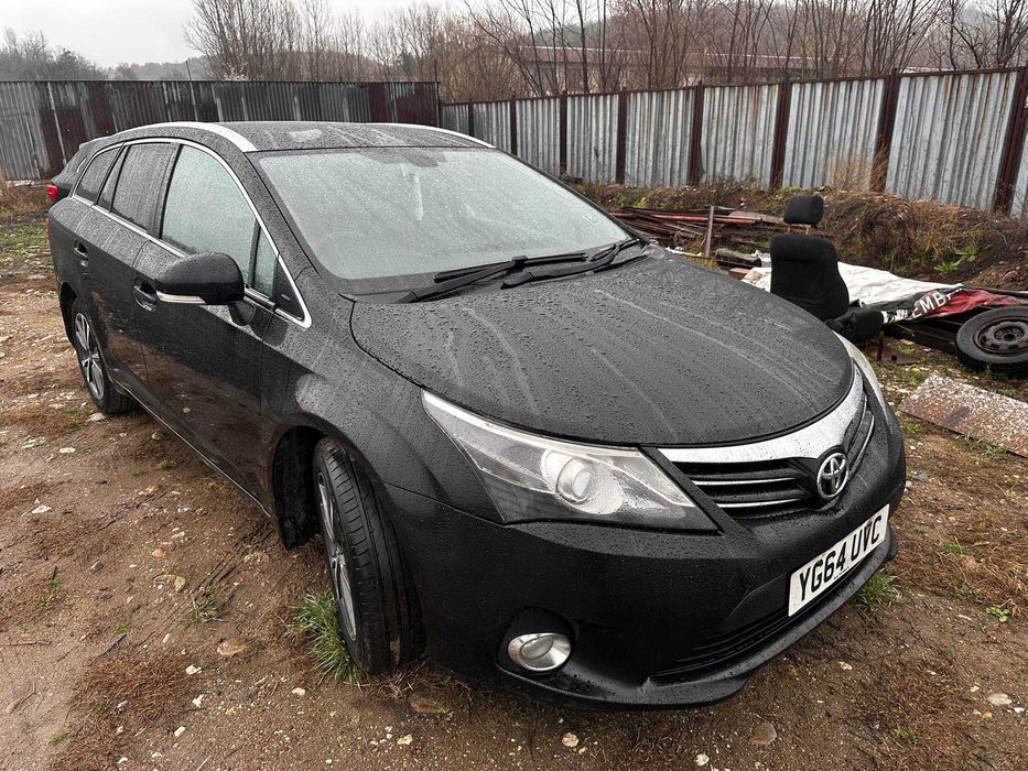 На части: Toyota Avensis 2.0 D-4D T27, 2014 г.