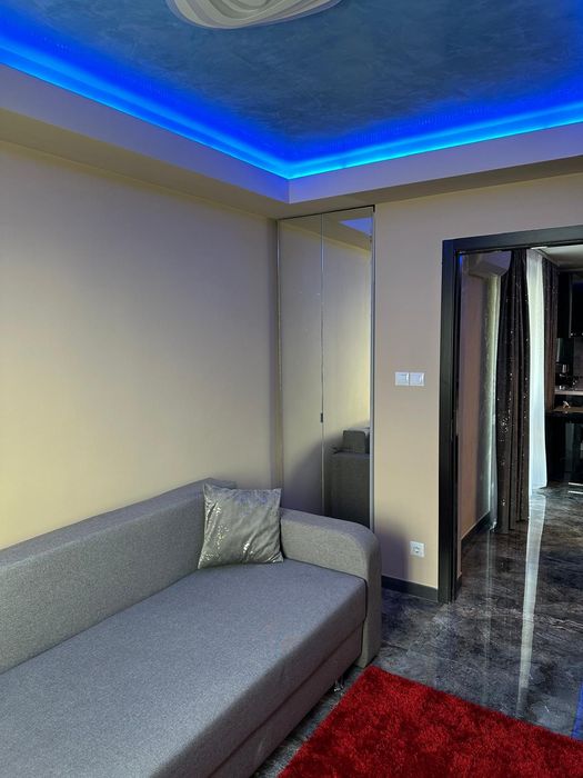 Apartament 3  camere  bloc nou