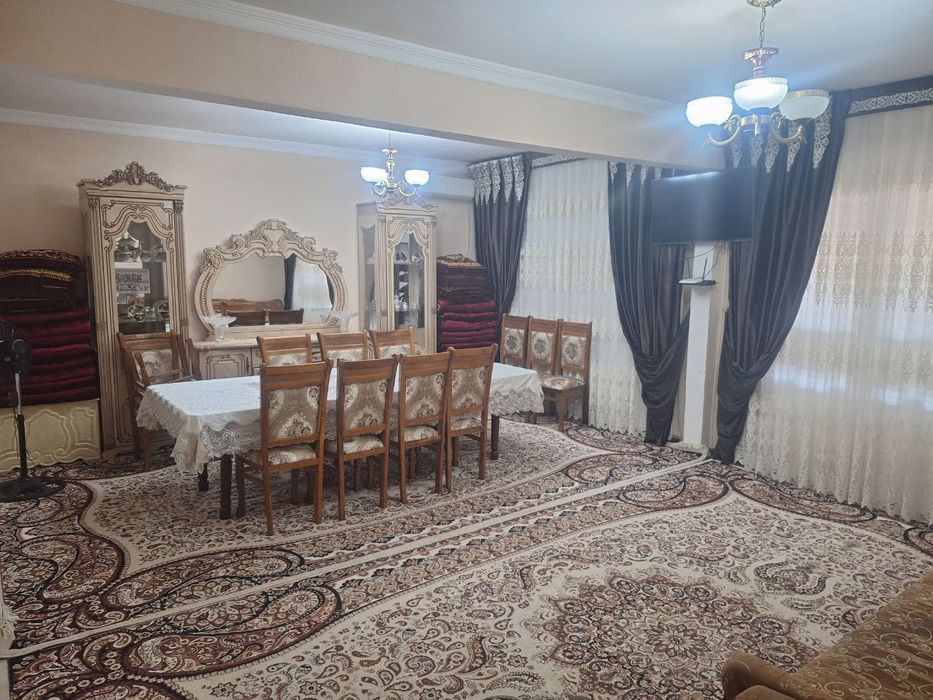 Продаётся 5 комнатная квартира в Сергели 5