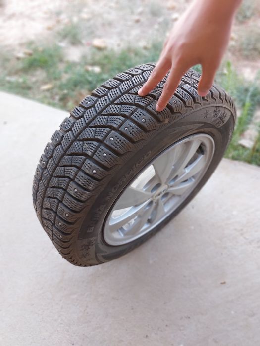 шины с дисками в хорошем состоянии