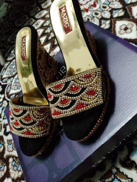 Женские тапочки 2 хил