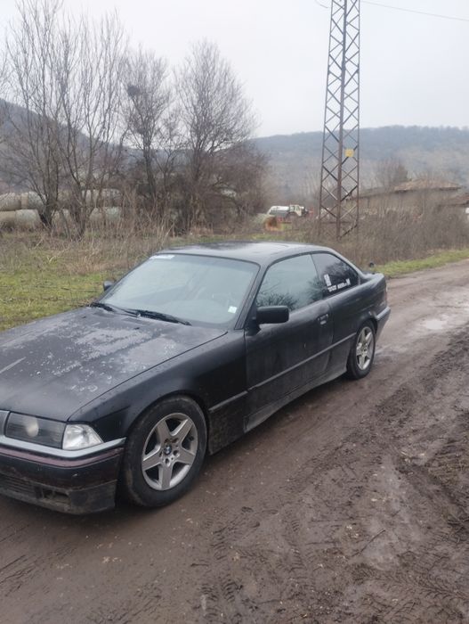 BMW   E36   323i