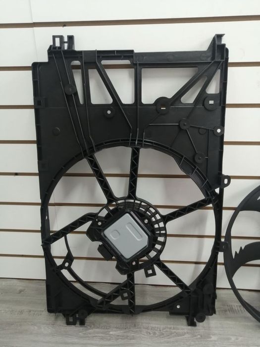 ДИФФУЗОР в Cборе Toyota camry 70 USA 75 EURO/USA RAV4 2019/2023