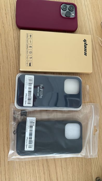 Husa iPhone 13 pro - 3 huse si 3 folii la 60 lei