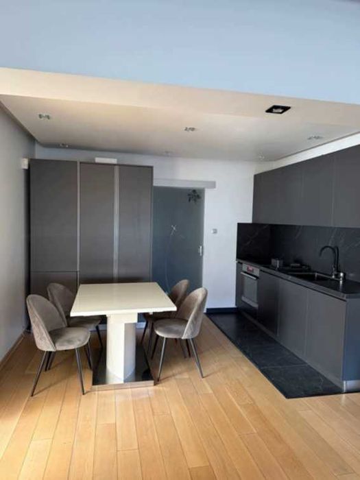 Тристаен апартамент под наем Левски