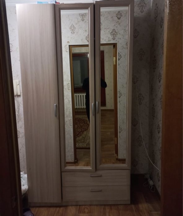 Шкаф 3-х дверный