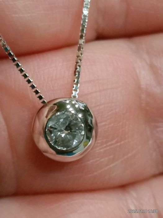 Vind pandantiv din aur 18k cu diamant 0,40ct