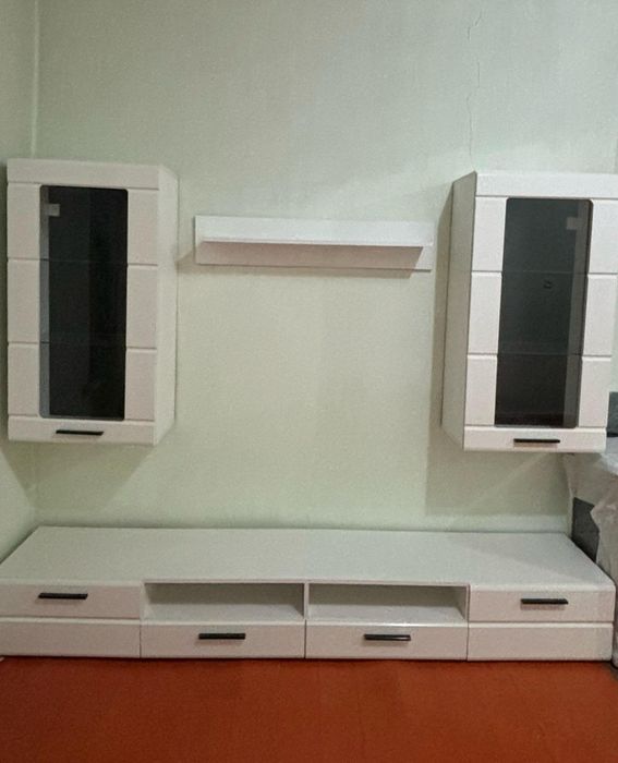 Подставка со шкафом