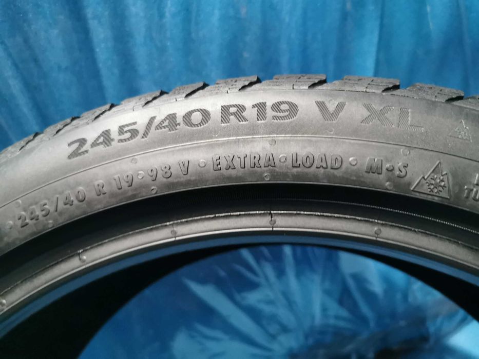 245/40 R19 - 275/35 R19 continental runflat m+s 4 bucati