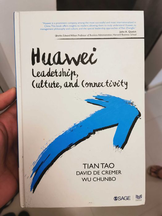 Carte engleza "Huawei leadership culture and conectivity"