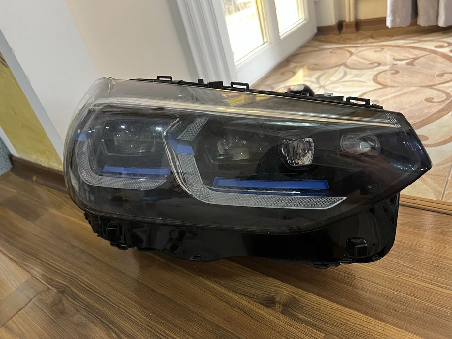 Vand faruri model laser BMW