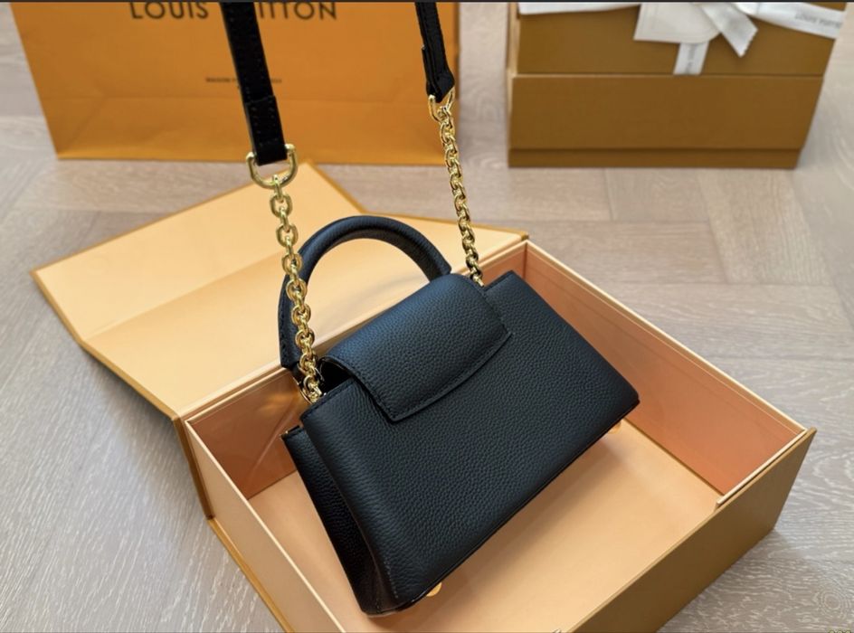 Vand geanta Louis Vuitton Capucines Mini Flower Crown
