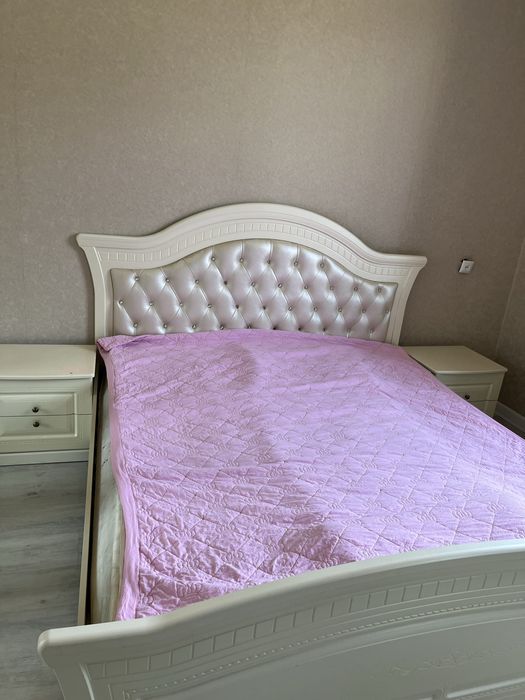 Срочно продам спальный гарнитур