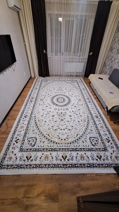 Продам ковер 4.0х2.5