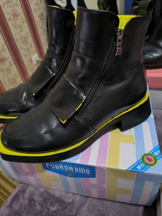 Продается детская и взрослая обувь б/ у