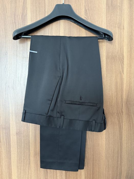 Costum elegant ceremonie barbati Gioberti negru marime 50 purtat o data