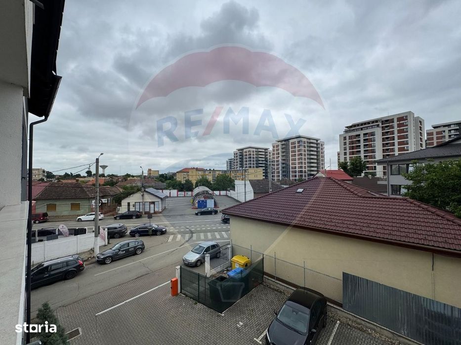 Apartament cu 3 camere, 2 bai, 2 balcoane, parcare-zona Uta