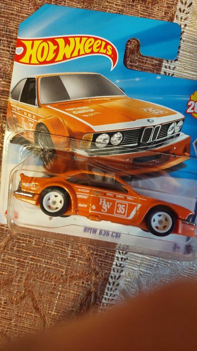 3 броя hotwheels за 15 евро