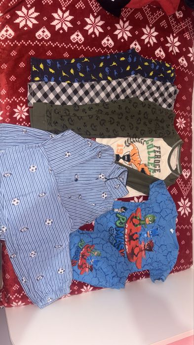 Lot haine baiat marimea 104/110