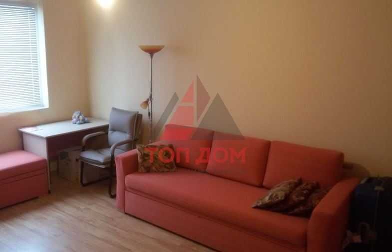 Дава се под наем Тристаен апартамент в Варна, Базар Левски - 80 кв.м за 510 € - Снимка #2