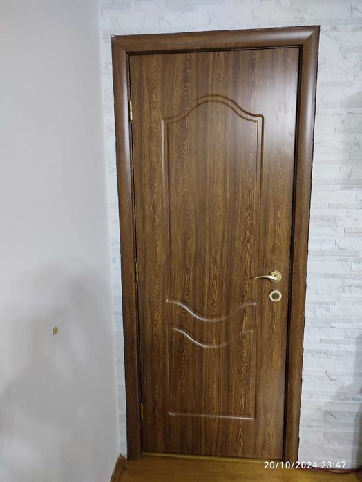 Врати интериорни