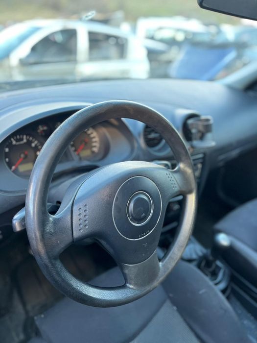 Dezmembrez Seat Cordoba 1.2 benzina