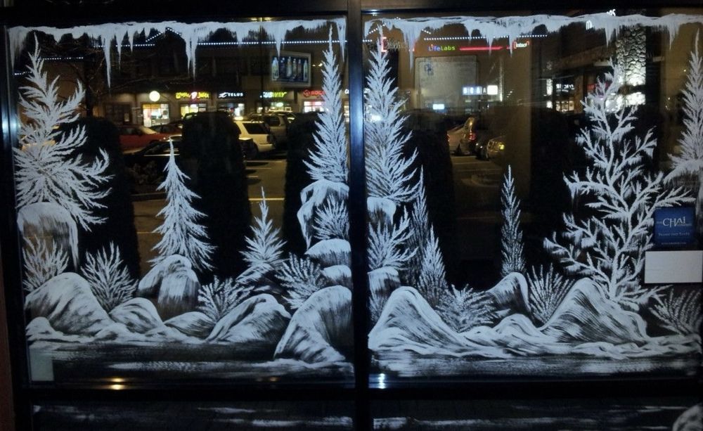 Yangi yilga oynaga rasm chizamiz