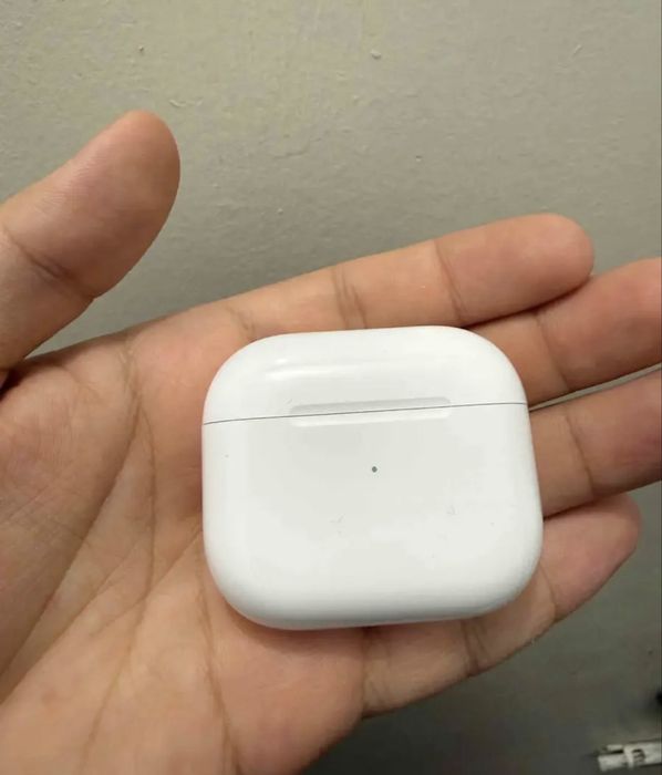 Продаю AirPods 3