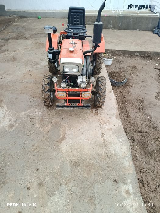 Minni traktr treshteyn kovlash