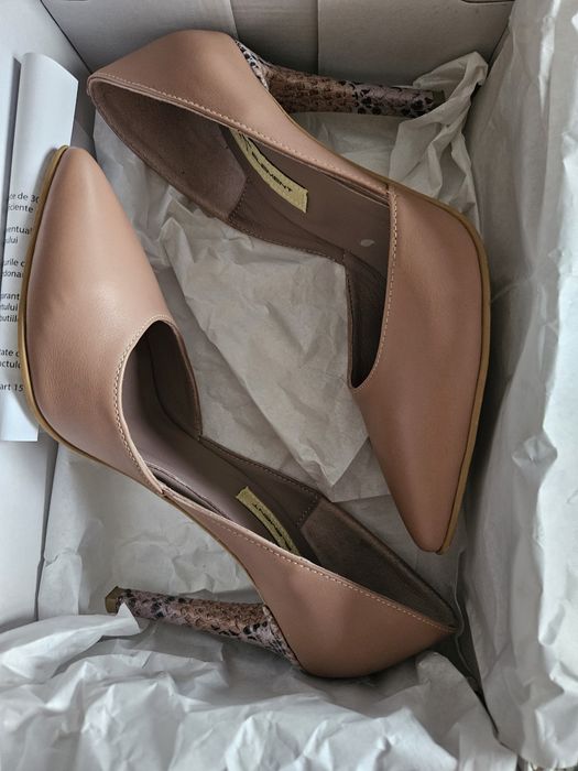 Pantofi bej The 5th element