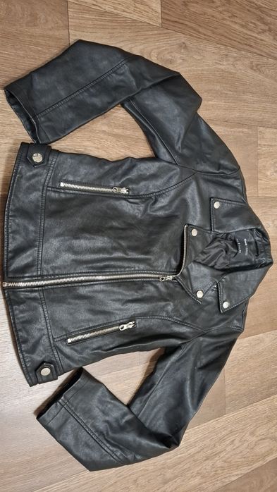 Курточка Косуха Sinsay.  Размер s.