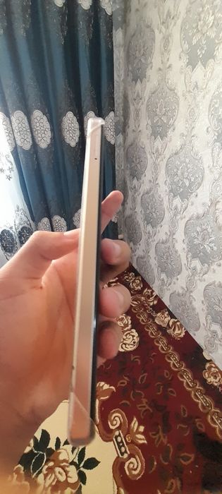 Infinix smart 8 pamyat 4/64 
Aybi joq jagʻdayi ideal 
Kar dok zaryadki