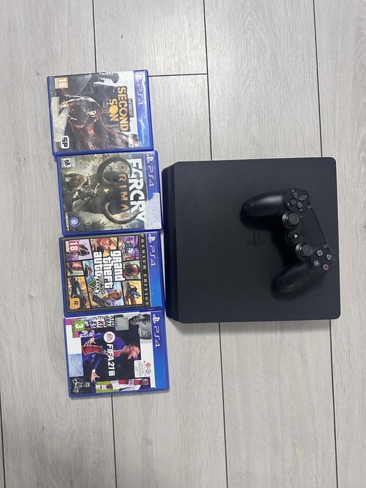 Ps4 slim 500GB cu controller+4 jocuri in stare perfecta de functionare