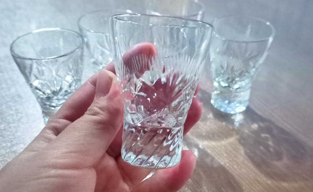 Хрустальные рюмки СССР — комплект из 6 штук.