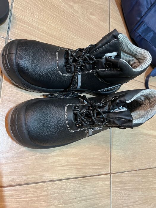 Спец ботинки новые