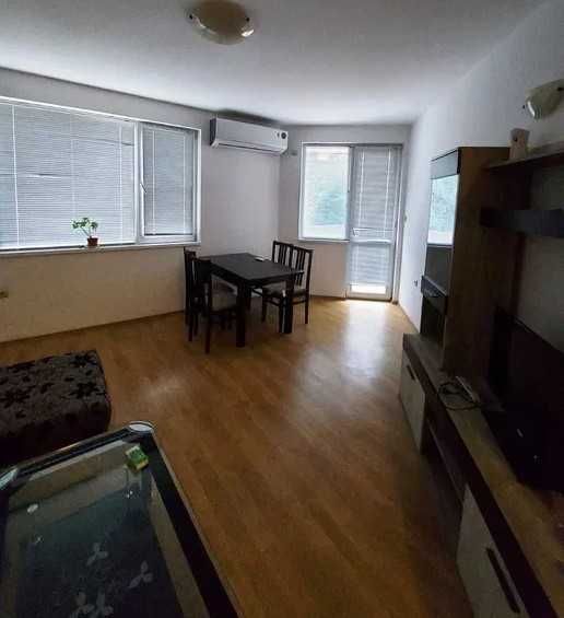 Дава се под наем Тристаен апартамент в Велико Търново, Бузлуджа - 100 кв.м за 382.5 € - Снимка #1