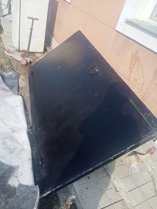 Продам входной дверь