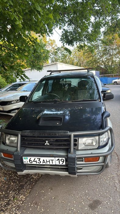 Продаётся машина митсубиши рвр
