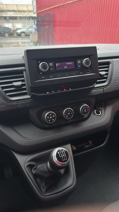 Cedare leasing operational RENAULT Trafic Furgon