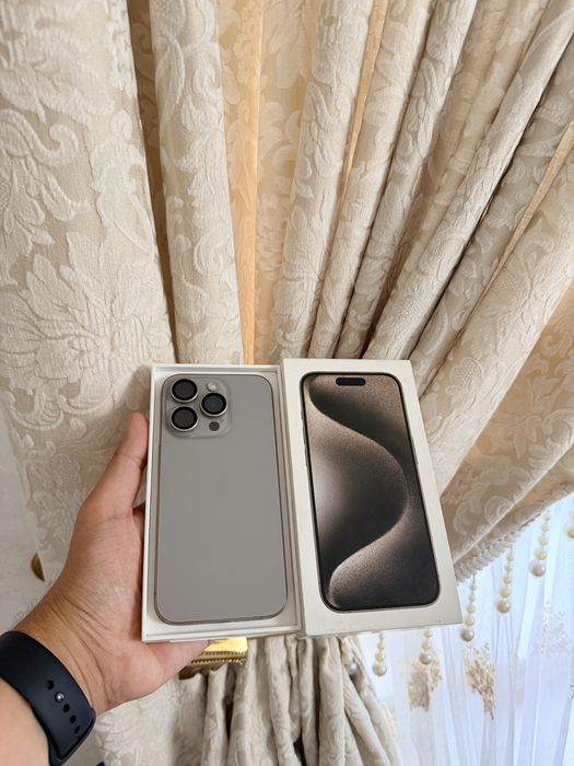 iPhone 15 Pro 256Gb - В идеальном состоянии