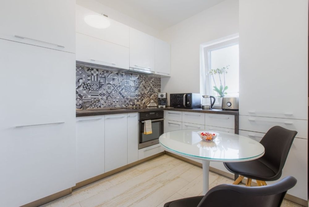 Inchiriez apartament cu 2 camere lux,in cartierul ,Luceafărul — fotografia 3