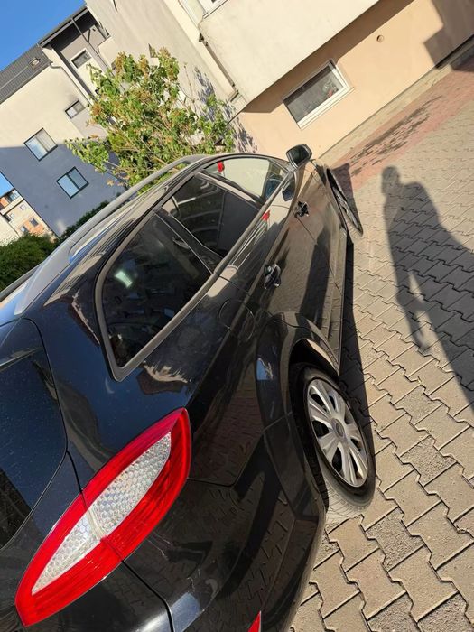 FORD Mondeo 2010 — imagine 2